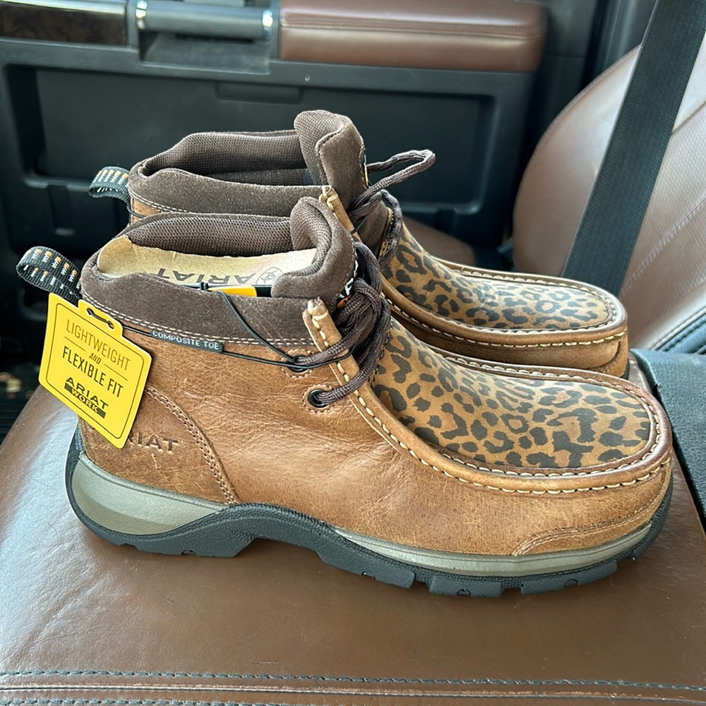 Women’s Ariat Edge Lite Cheetah Print work shoe
